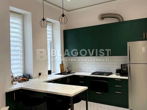 квартира по адресу Авиаконструктора Антонова ул., 2/32