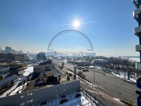 квартира за адресою Дніпровська набережна вул., 17-К