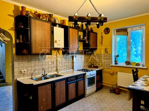 дом по адресу Києво-Святошинський