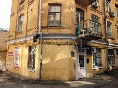 комерційна за адресою Тараса Шевченка пров., 7/1