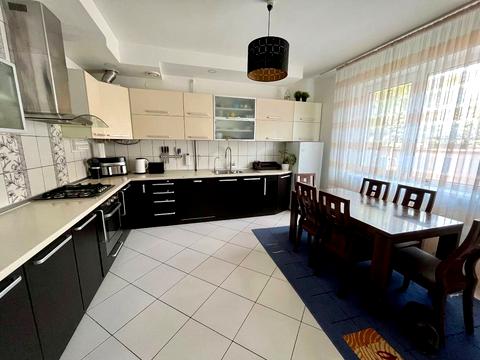 будинок за адресою с. Сторожниця, Колоскова, 1