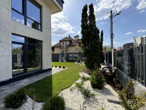 будинок за адресою Центральна вул.