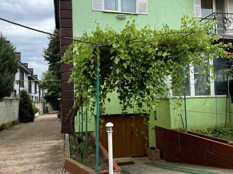 дом по адресу Південна