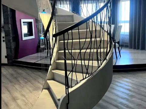 квартира за адресою Анни Ахматової вул., 13-Г