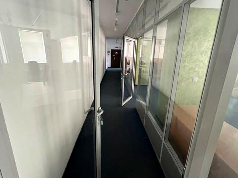 коммерческая по адресу Джерельна, 1