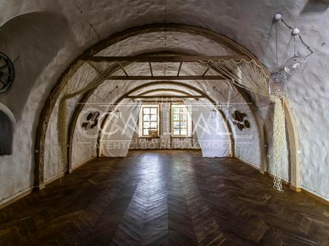 коммерческая по адресу Леси Украинки бульв., 28В