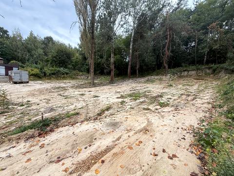 участок по адресу Польова