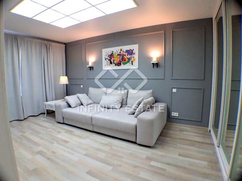 квартира по адресу Генерала Алмазова ул. (Кутузова), 14