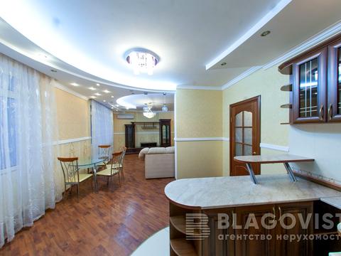 квартира за адресою Дніпровська набережна вул., 19-В