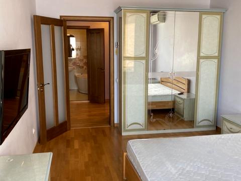 квартира за адресою Анни Ахматової вул., 34