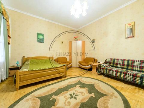 квартира по адресу Малая Житомирская ул., 5