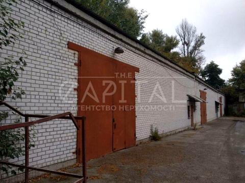комерційна за адресою Велика Окружна вул., 2