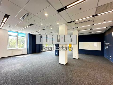 комерційна за адресою Новоселицька вул., 7