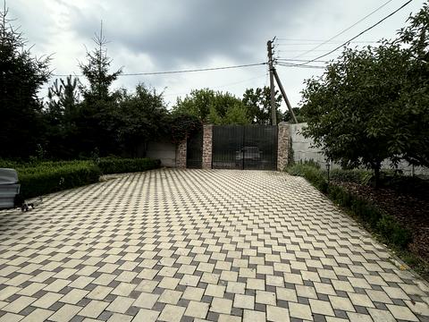 будинок за адресою Маленька, 1
