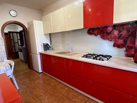 квартира за адресою Коновальця, 80 а