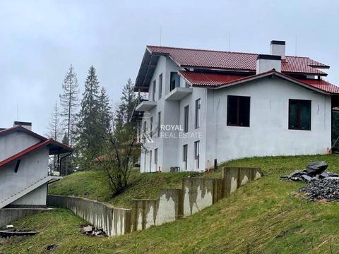 коммерческая по адресу Київська, 1