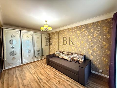 квартира за адресою Київ, Чорних Запорожців вул. (Петра Запорожця), 8-Б