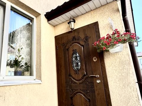 будинок за адресою Грушевського вул., 1