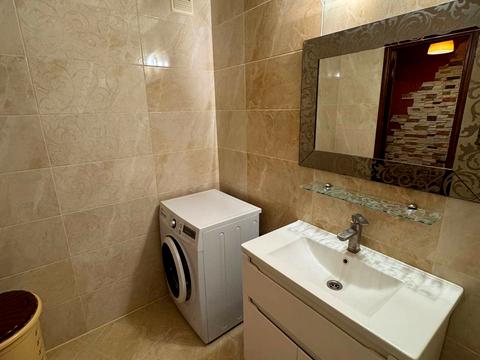 квартира за адресою Чорновола вул., 182б