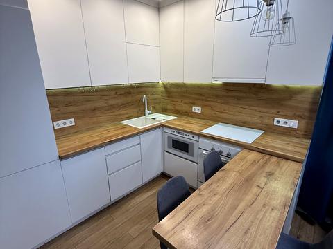 квартира за адресою Салютна вул., 2к3