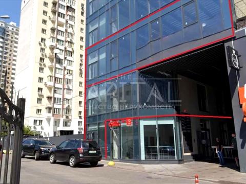 комерційна за адресою Андрія Верхогляда вул. (Михайла Драгомирова), 4б