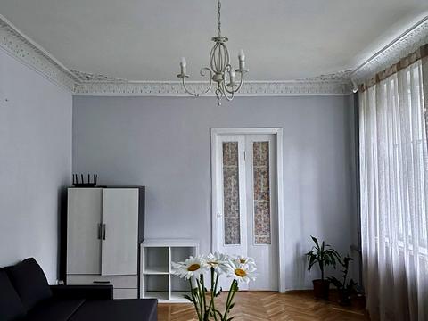 квартира за адресою Білоруська вул., 30