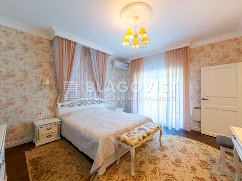 дом по адресу Киев, Центральная ул., 1