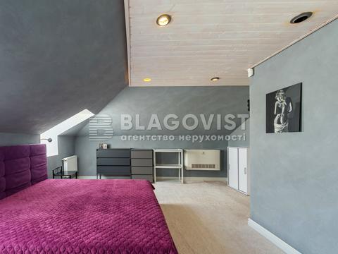 дом по адресу Киев, Центральная ул., 1