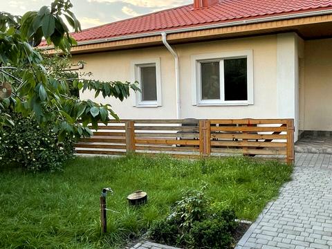 будинок за адресою Леонтовича вул., 200