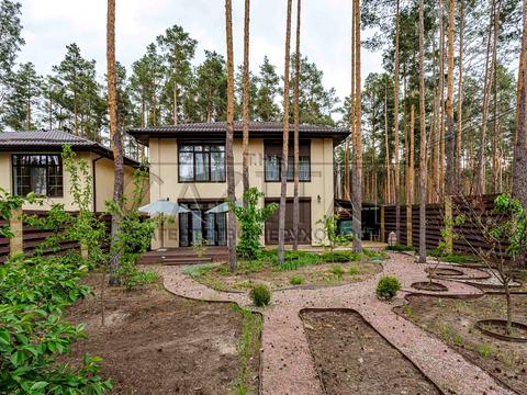 будинок за адресою Буча, Богдана Хмельницького бульв.