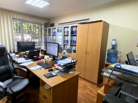 комерційна за адресою Ніла Армстронга вул. (Казакова), 1-Д