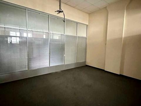 комерційна за адресою Дениса Монастирського вул. (Василя Сурікова), 3