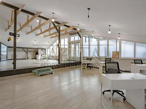 комерційна за адресою Куренівська вул., 21