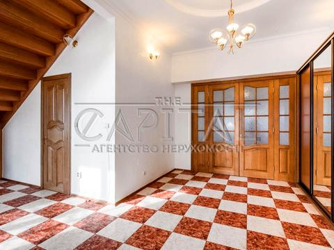 будинок за адресою вул. Зоряна