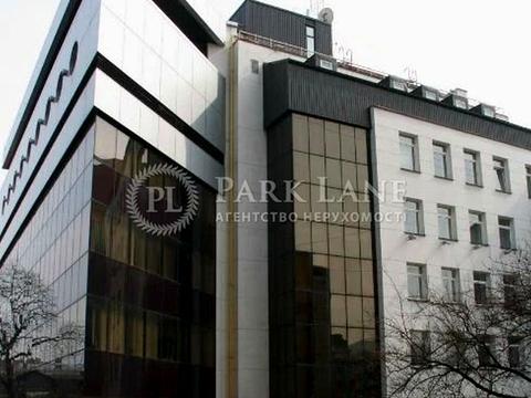 комерційна за адресою Володимирська вул., 77-А