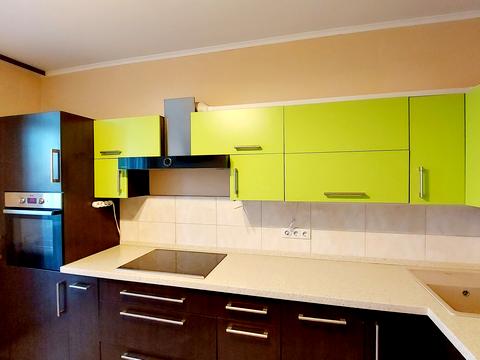 квартира по адресу Семьи Кульженков ул. (Дегтяренко Петра), 33