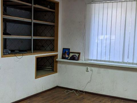 комерційна за адресою Калинова вул., 68
