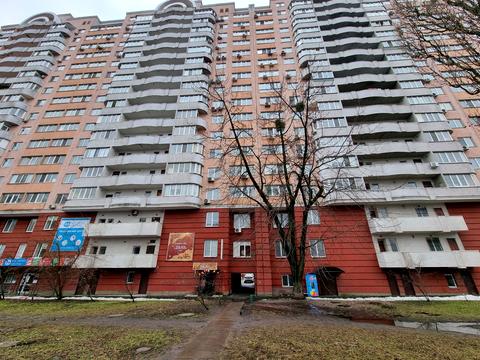 комерційна за адресою Бориспільська вул., 6