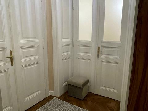квартира за адресою Степана Бандери вул. (), 2
