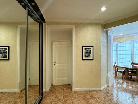 квартира за адресою Шота Руставелі вул., 20