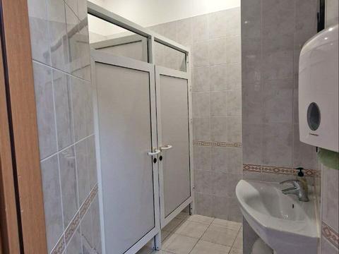 комерційна за адресою Маразліївська вул., 8