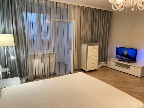 квартира за адресою Бориса Гмирі вул., 8-Б