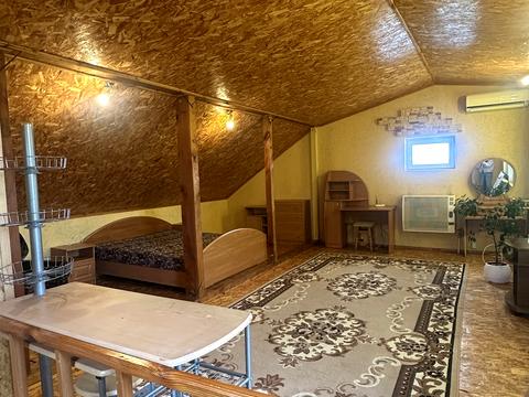 квартира за адресою Хотів, 12