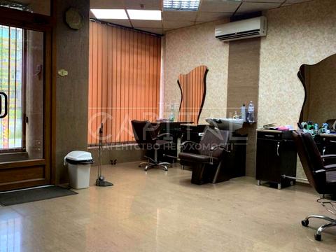 комерційна за адресою Празька вул., 31