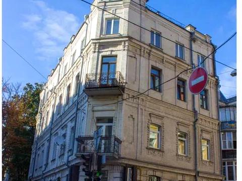 комерційна за адресою Ярославів Вал вул., 30/18