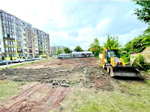 ділянка за адресою Київ, 32-га Садова вул., 10