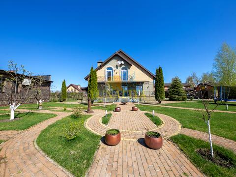 будинок за адресою Вишневе містечко