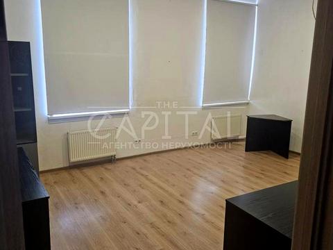 комерційна за адресою Кожум'яцька вул., 1
