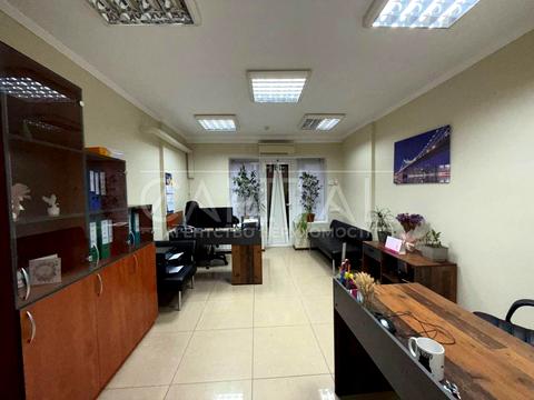 коммерческая по адресу Оболонская набережная ул., 7