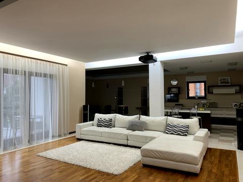 будинок за адресою Нова